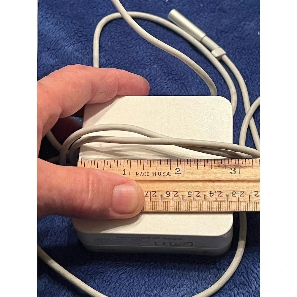 Apple AC Adapter Charger 16.5V 3.65A‎ White for MacBook